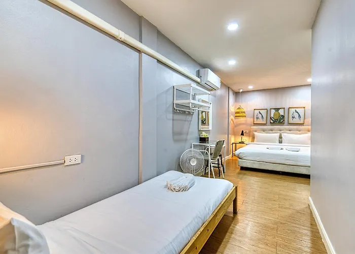 Watergate Townhouse 曼谷中心水門家 בית נופש